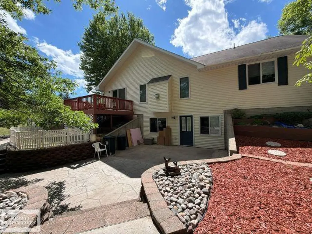 6651 Tamarack Freeman Township MI 48632