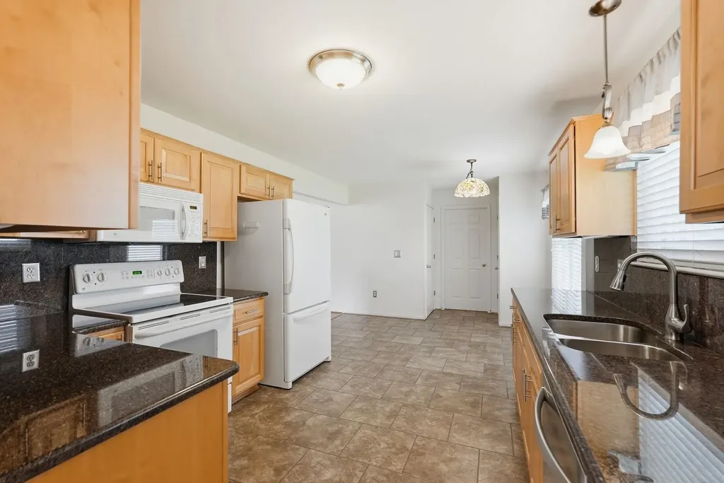 17233 Pond Drive Clinton Charter Township MI 48038
