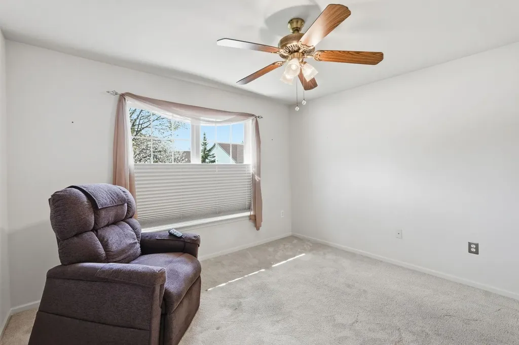 17233 Pond Drive Clinton Charter Township MI 48038