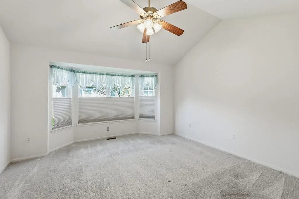 17233 Pond Drive Clinton Charter Township MI 48038