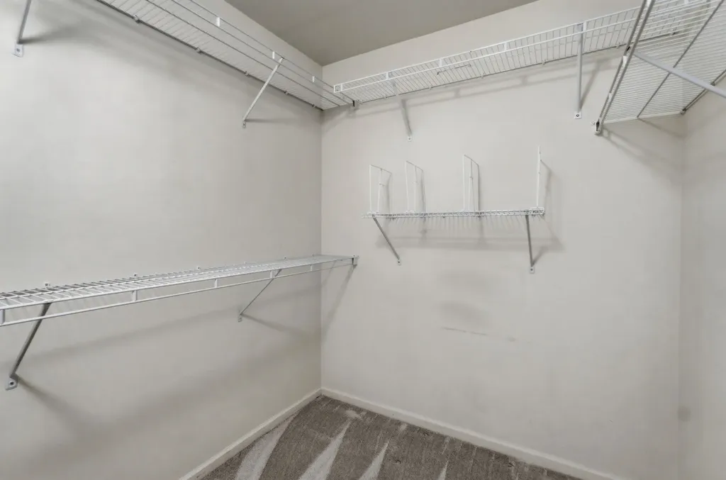 17233 Pond Drive Clinton Charter Township MI 48038