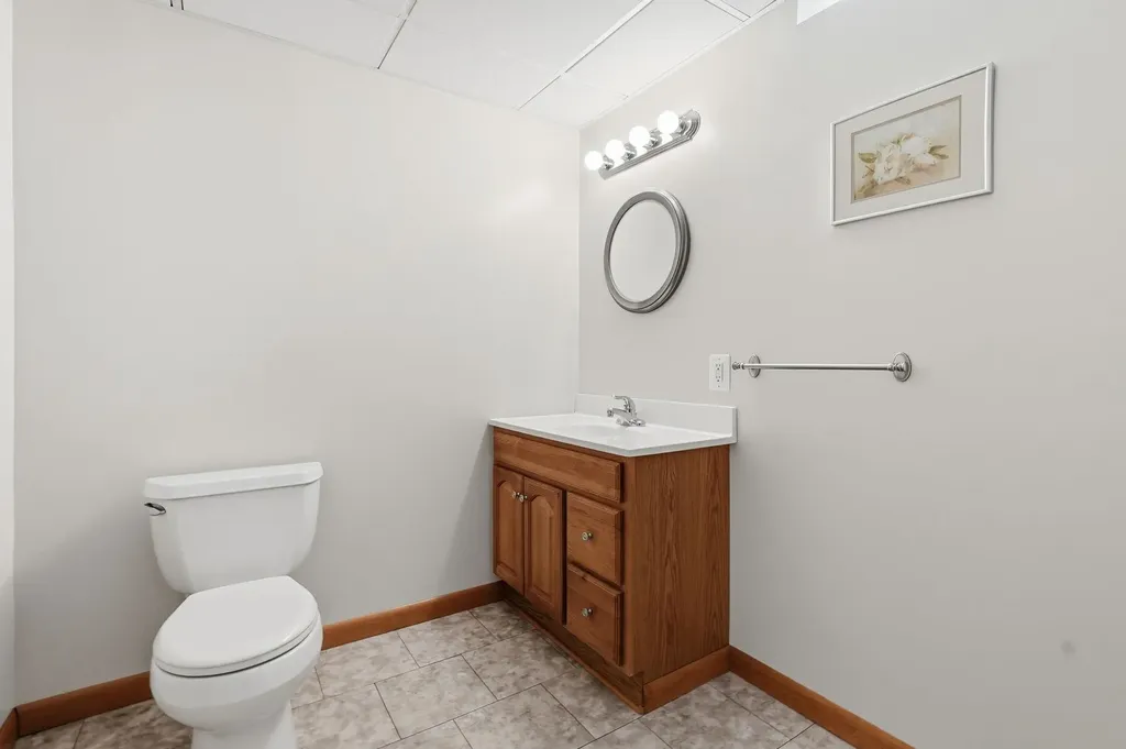 17233 Pond Drive Clinton Charter Township MI 48038
