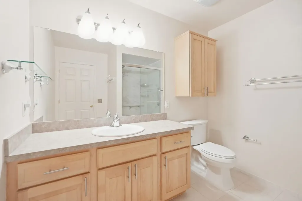 17233 Pond Drive Clinton Charter Township MI 48038