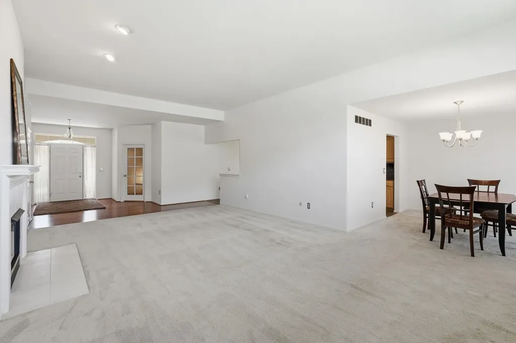 17233 Pond Drive Clinton Charter Township MI 48038