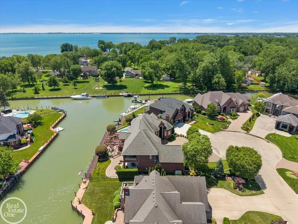 49515 Regatta Street Chesterfield Township MI 48047