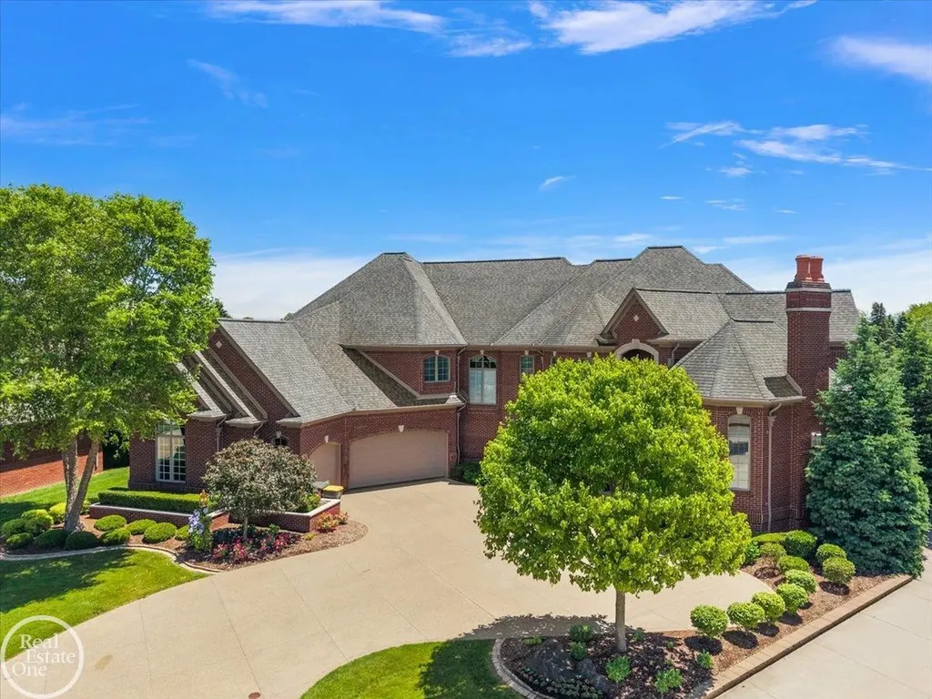 49515 Regatta Street Chesterfield Township MI 48047