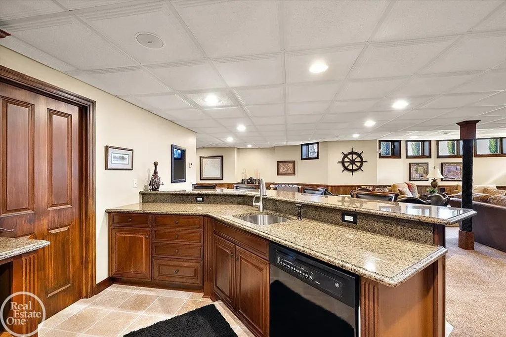 49515 Regatta Street Chesterfield Township MI 48047