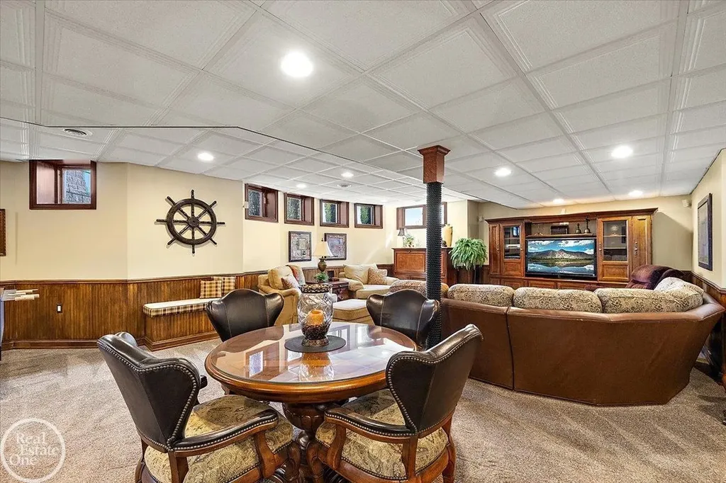 49515 Regatta Street Chesterfield Township MI 48047