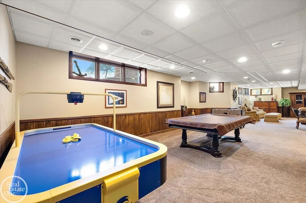 49515 Regatta Street Chesterfield Township MI 48047