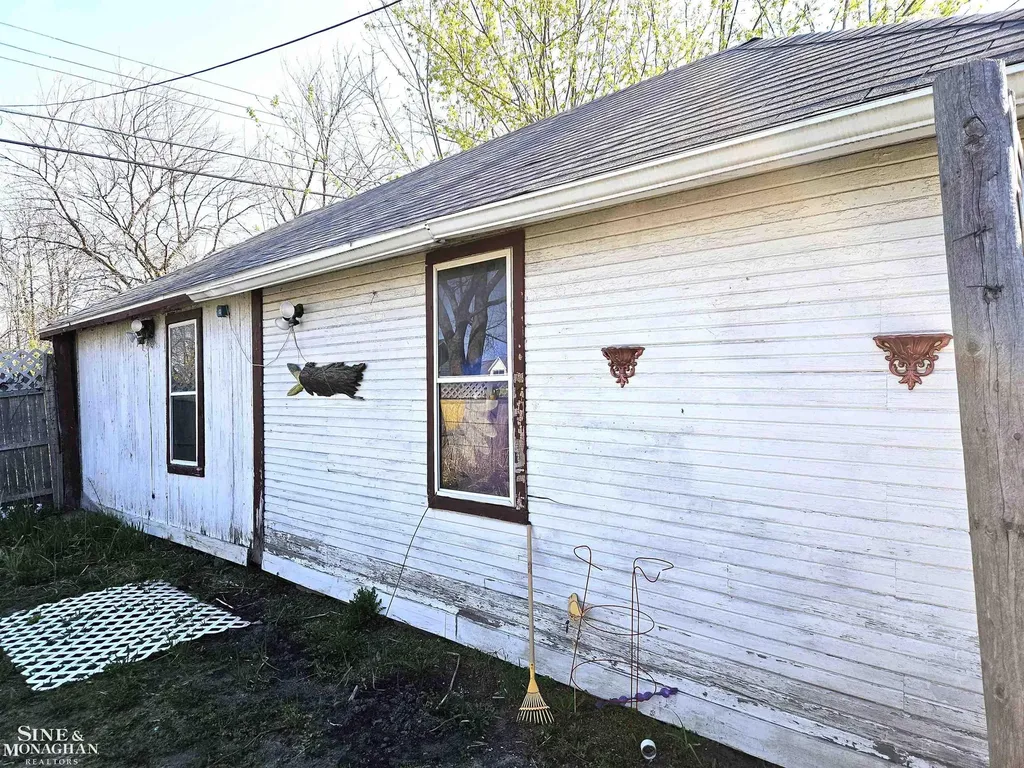 1211 Minnie Street Port Huron City MI 48060