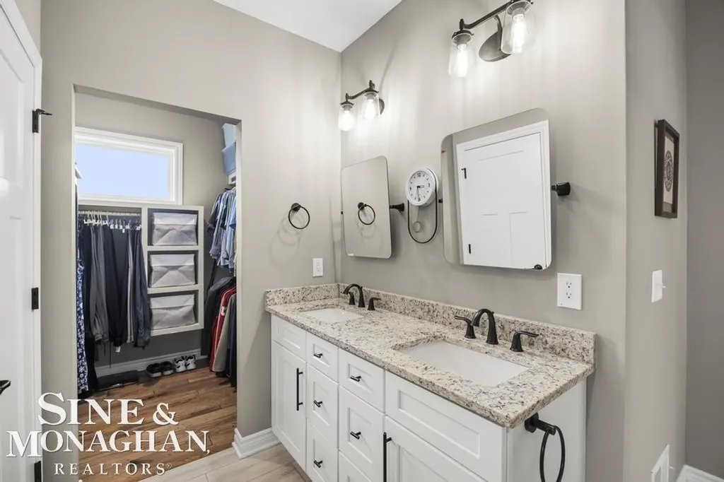 2285 White Hawk Trl Road Marion Township MI 48843