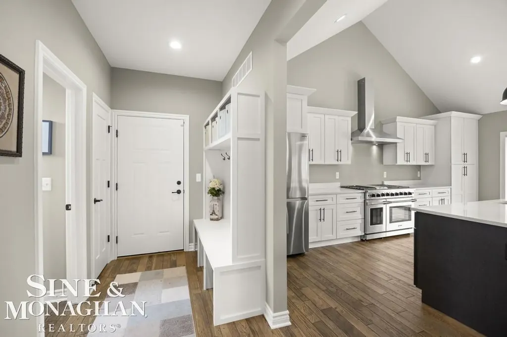 2285 White Hawk Trl Road Marion Township MI 48843