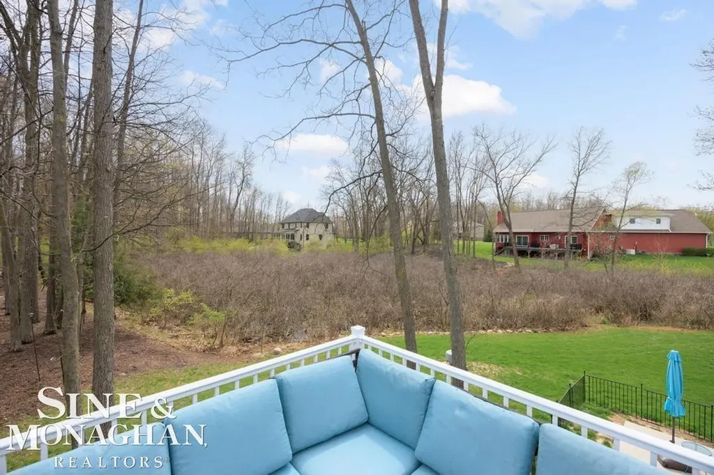 2285 White Hawk Trl Road Marion Township MI 48843