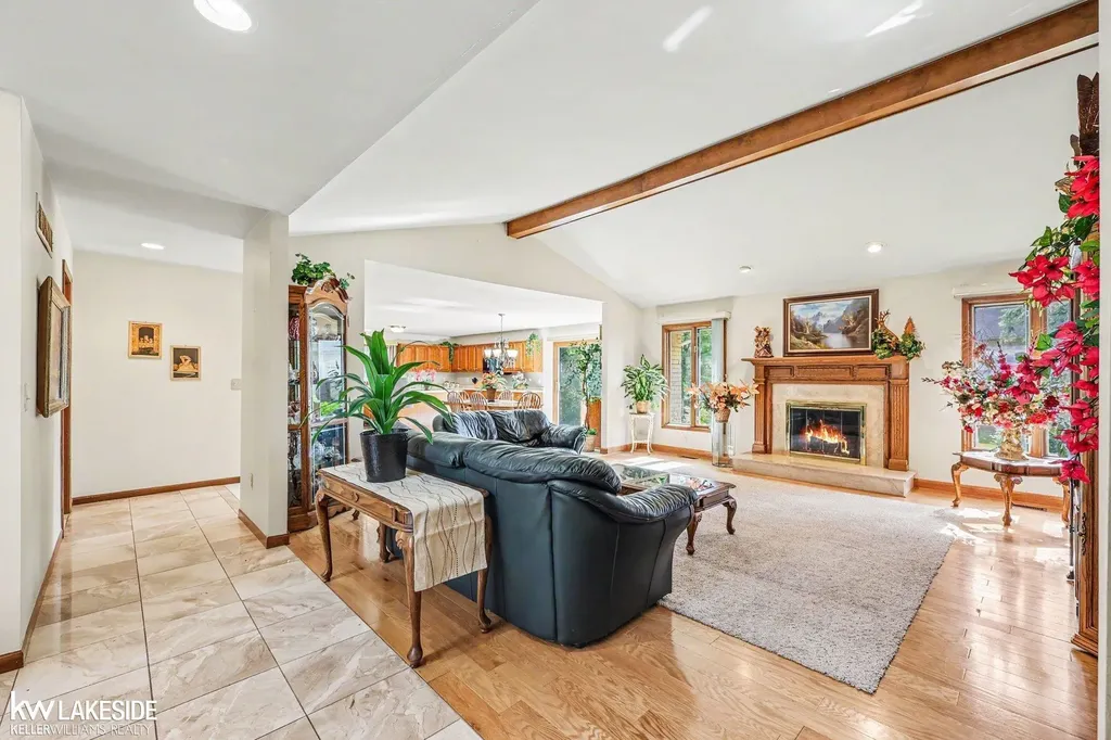 53710 Wellington Drive Shelby Charter Township MI 48315