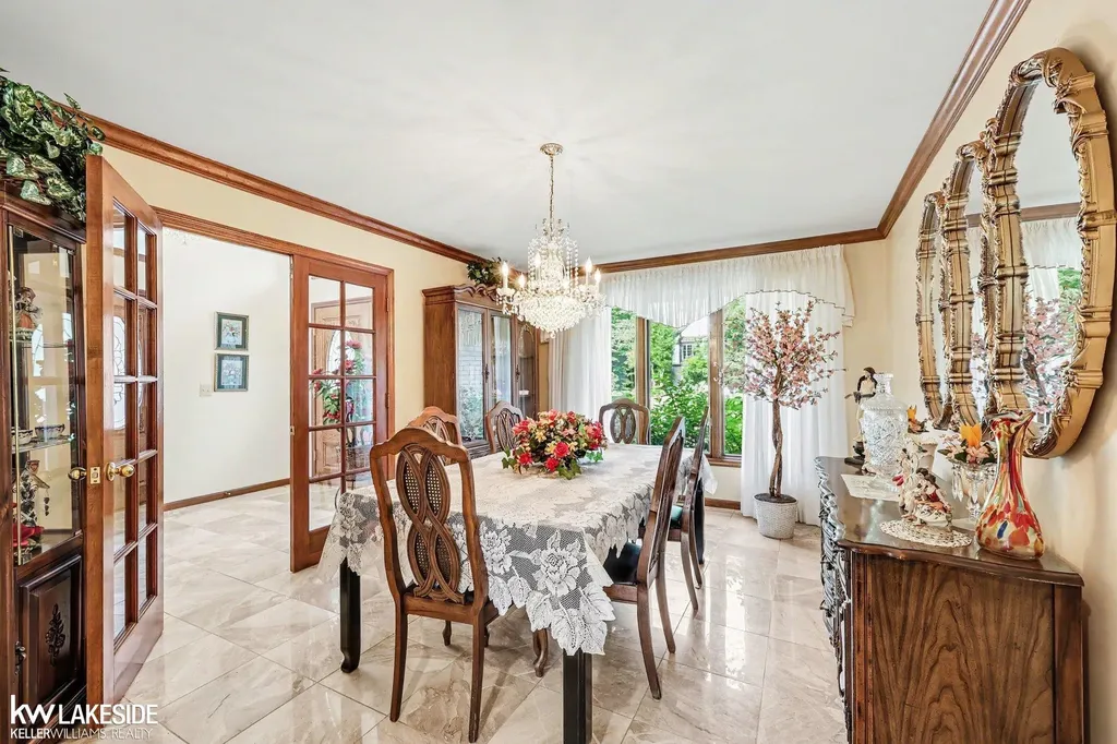 53710 Wellington Drive Shelby Charter Township MI 48315