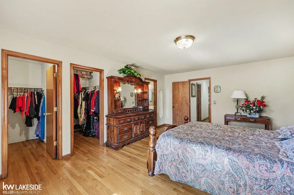 53710 Wellington Drive Shelby Charter Township MI 48315