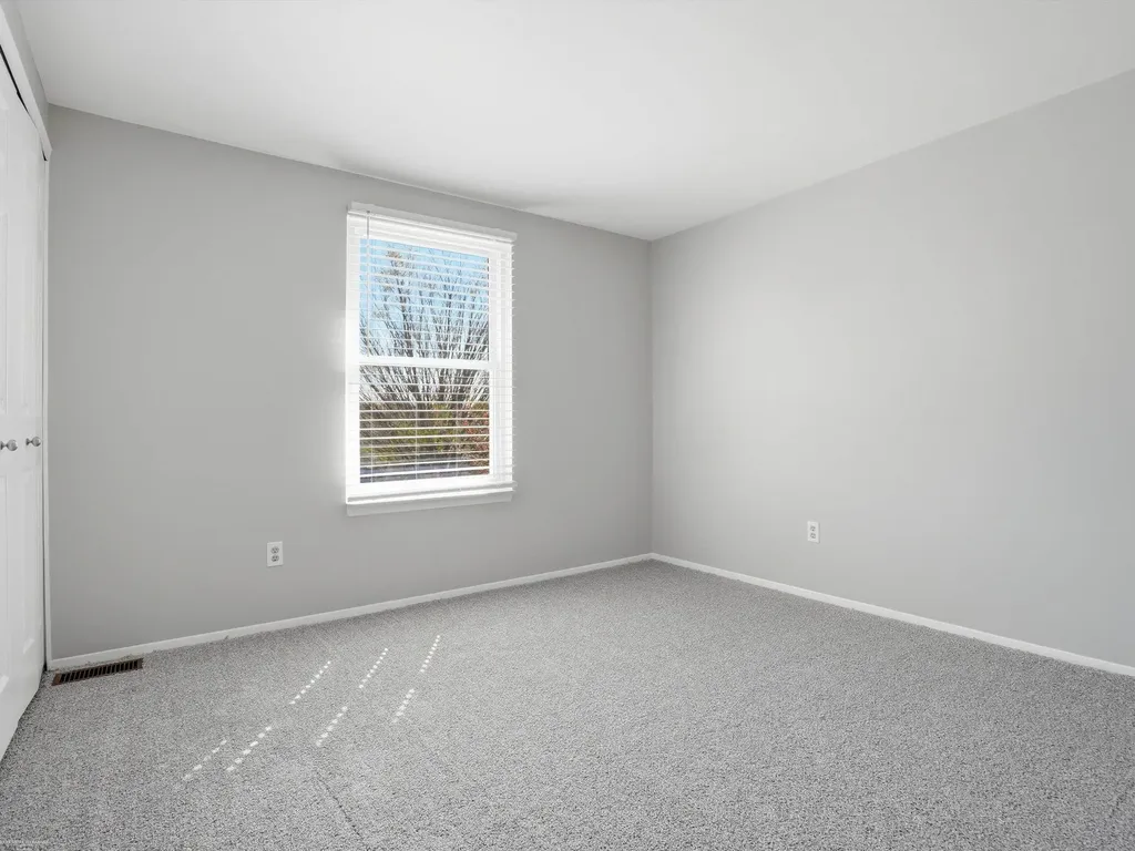 1405 Shaker Drive Troy City MI 48083