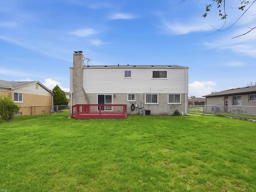 1405 Shaker Drive Troy City MI 48083