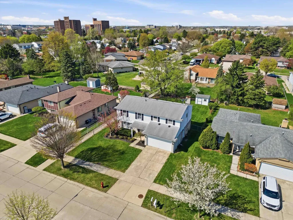 1405 Shaker Drive Troy City MI 48083