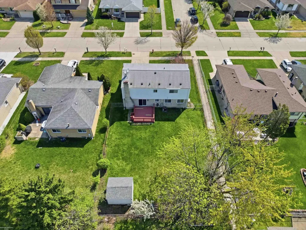 1405 Shaker Drive Troy City MI 48083