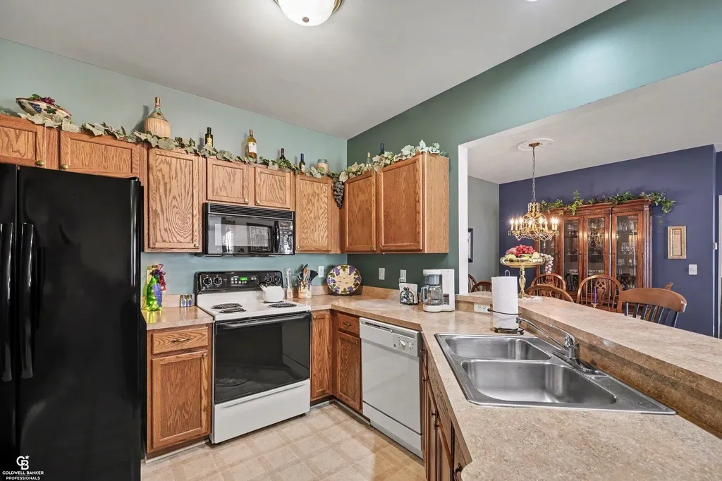 15368 Yale Drive Clinton Charter Township MI 48038