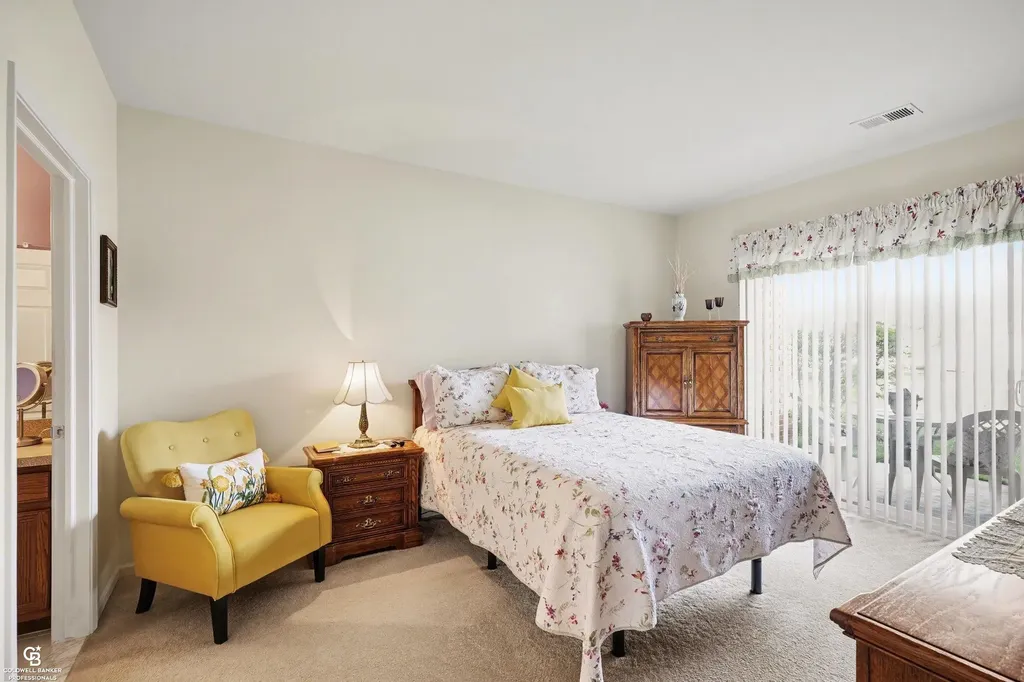 15368 Yale Drive Clinton Charter Township MI 48038