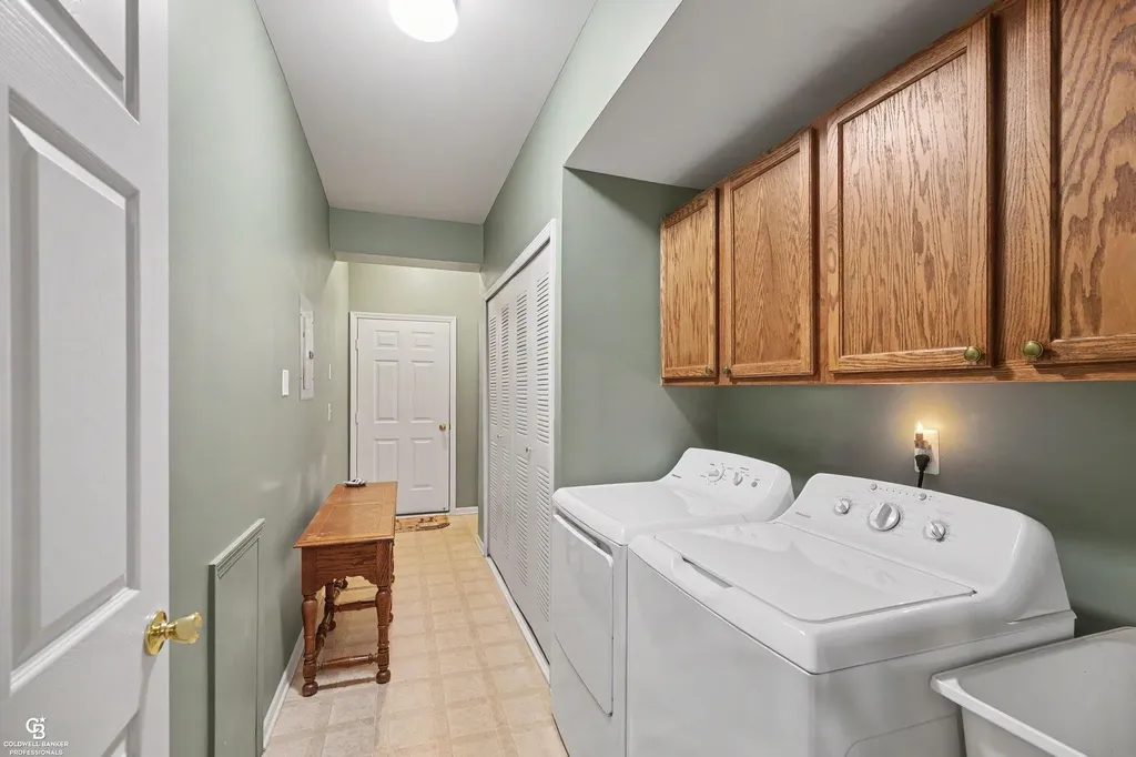 15368 Yale Drive Clinton Charter Township MI 48038
