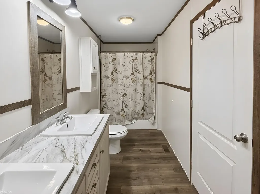 15369 Cartier Drive Clinton Charter Township MI 48038