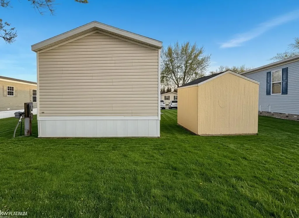 15369 Cartier Drive Clinton Charter Township MI 48038