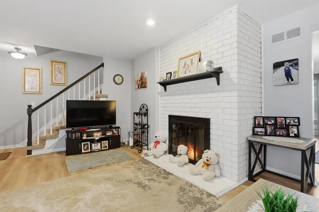 42211 Toddmark Ln Lane Clinton Charter Township MI 48038