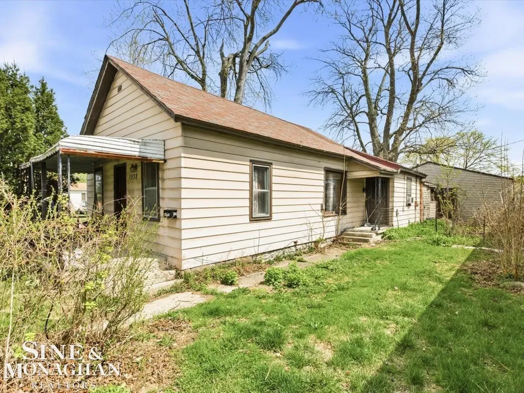 1532 Poplar Street Port Huron City MI 48060