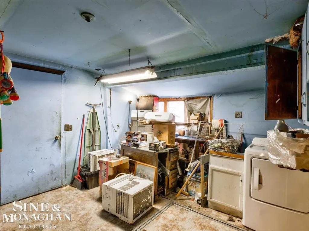 1532 Poplar Street Port Huron City MI 48060