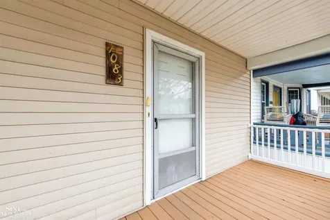 1083 Lakepointe Street Grosse Pointe Park City MI 48230