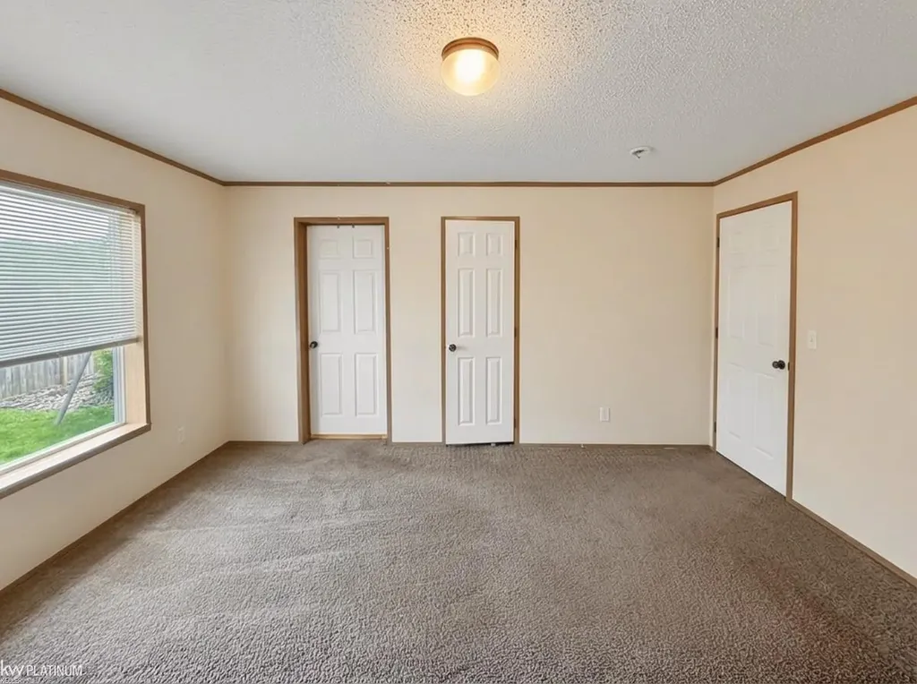 49982 Pennbrook Court Shelby Charter Township MI 48317