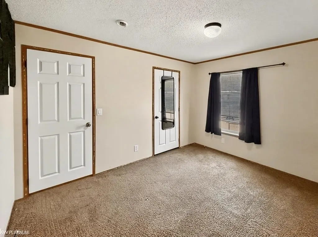 49982 Pennbrook Court Shelby Charter Township MI 48317