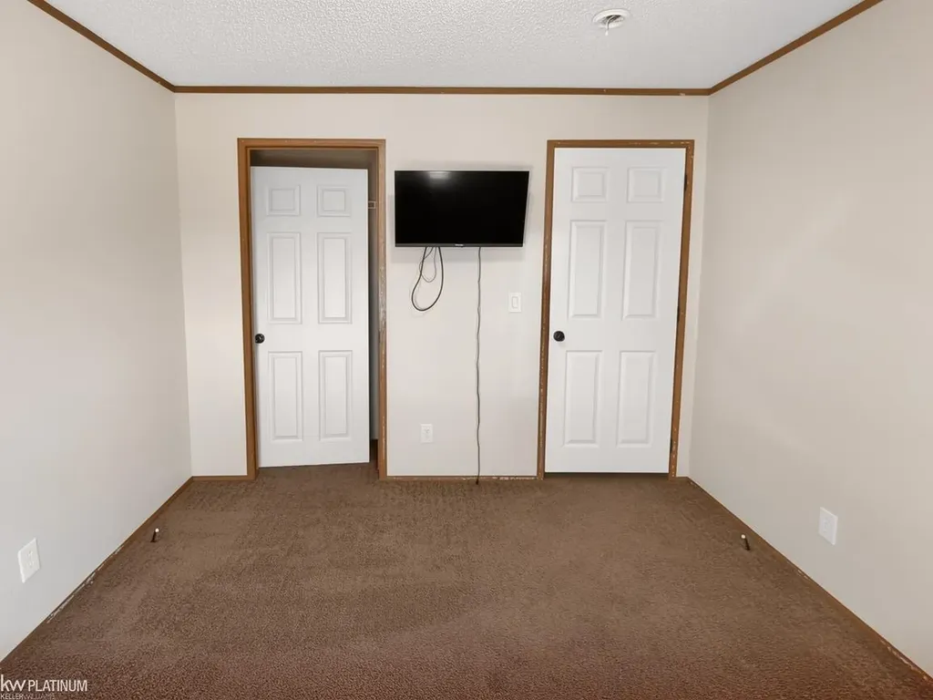 49982 Pennbrook Court Shelby Charter Township MI 48317
