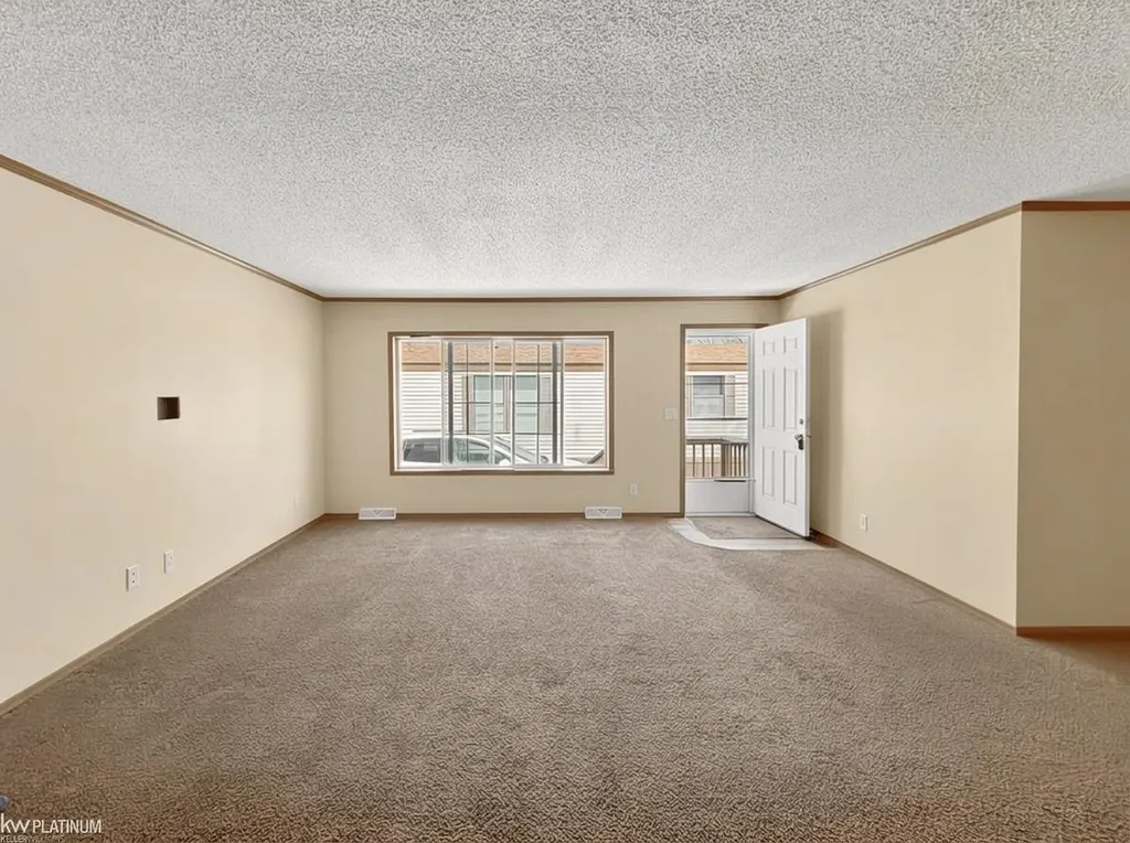 49982 Pennbrook Court Shelby Charter Township MI 48317