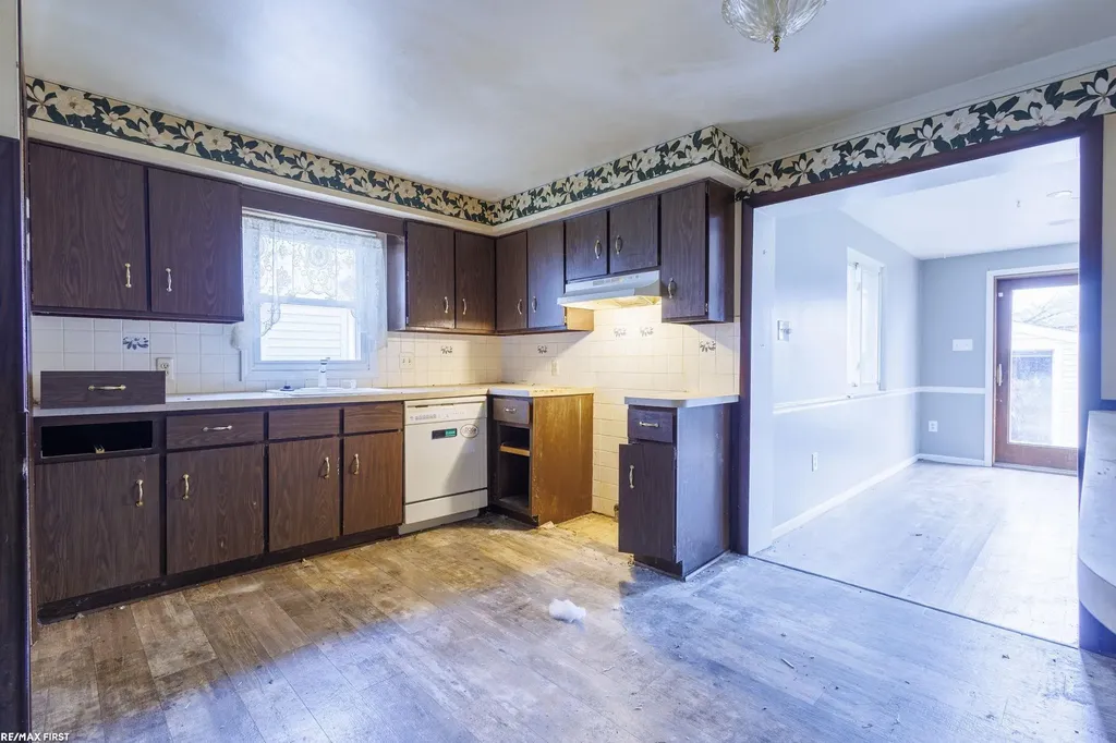26308 Culver St Street St. Clair Shores City MI 48081