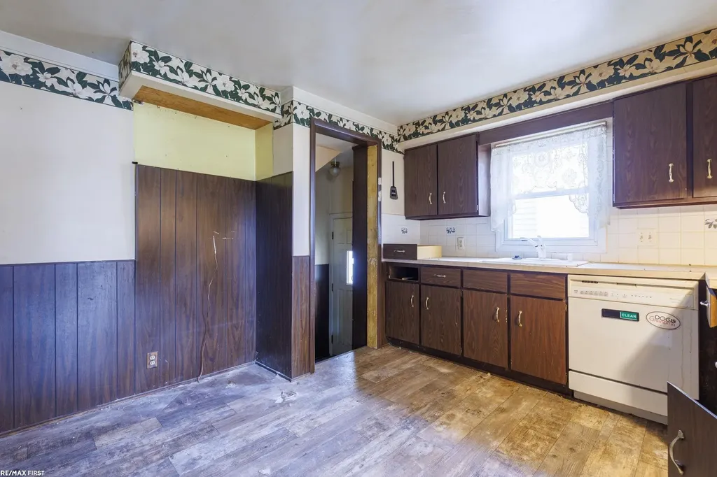26308 Culver St Street St. Clair Shores City MI 48081