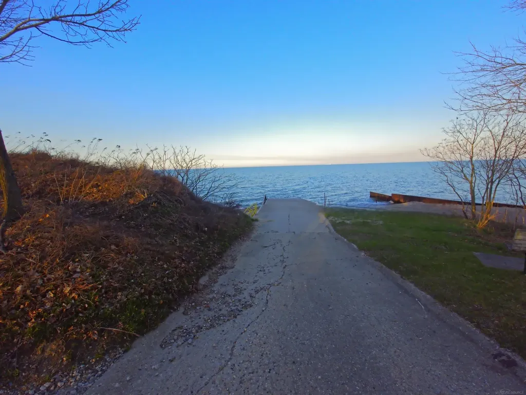 7333 Hawthorne Road Worth Township MI 48450