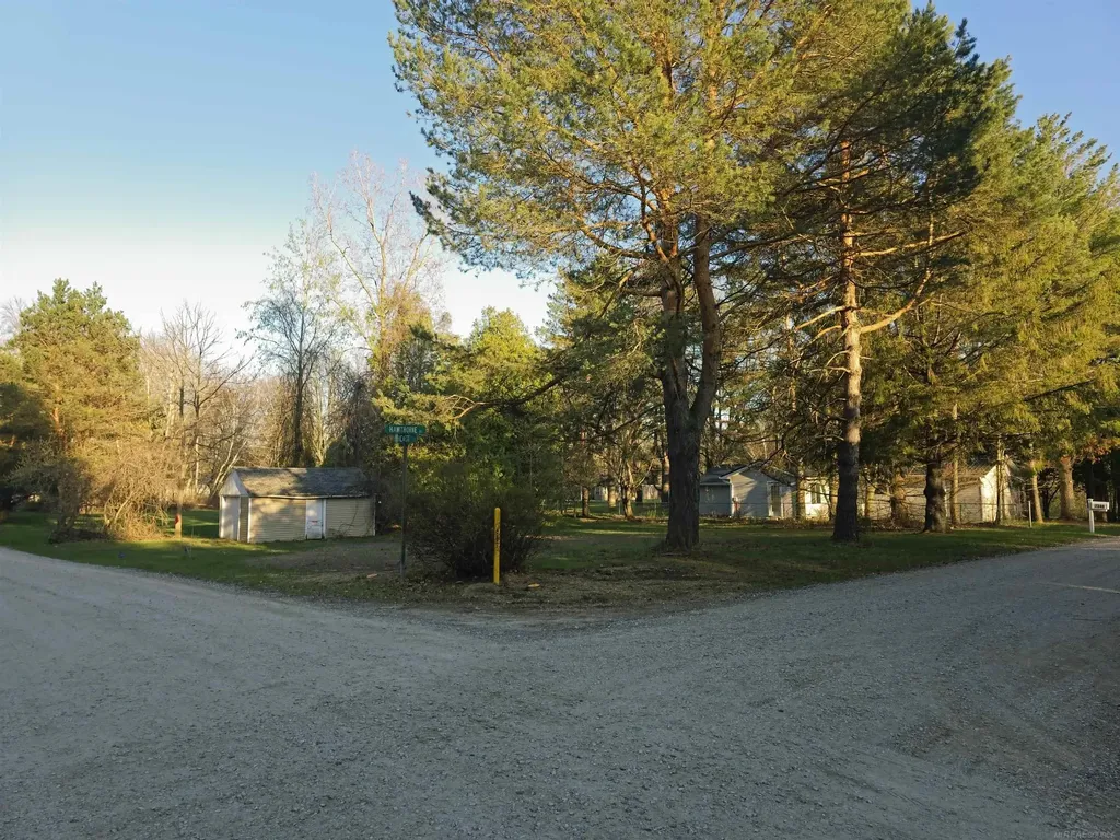 7333 Hawthorne Road Worth Township MI 48450