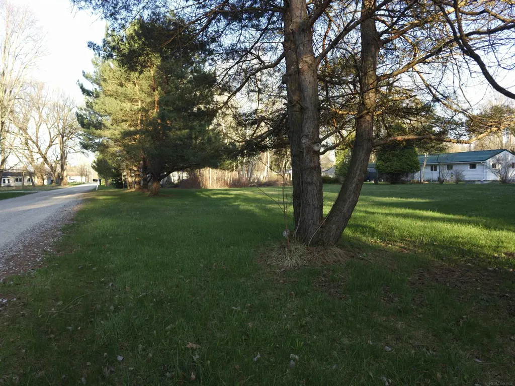 7333 Hawthorne Road Worth Township MI 48450
