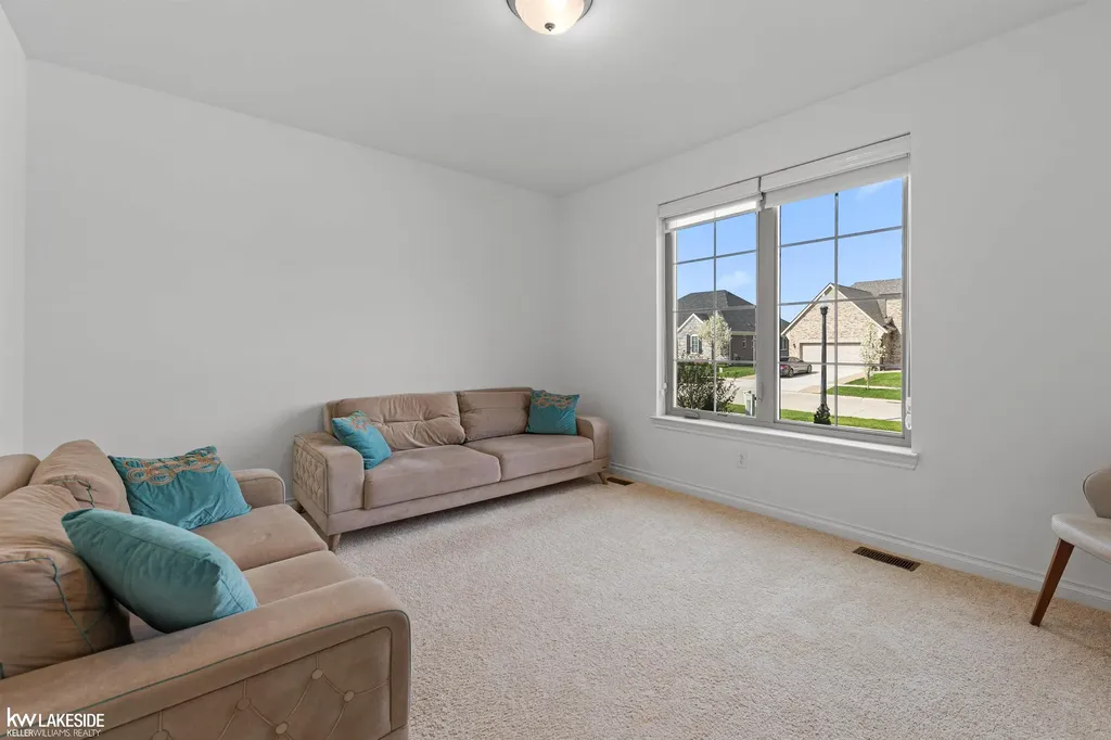 49712 Split Rock Road Macomb Township MI 48044
