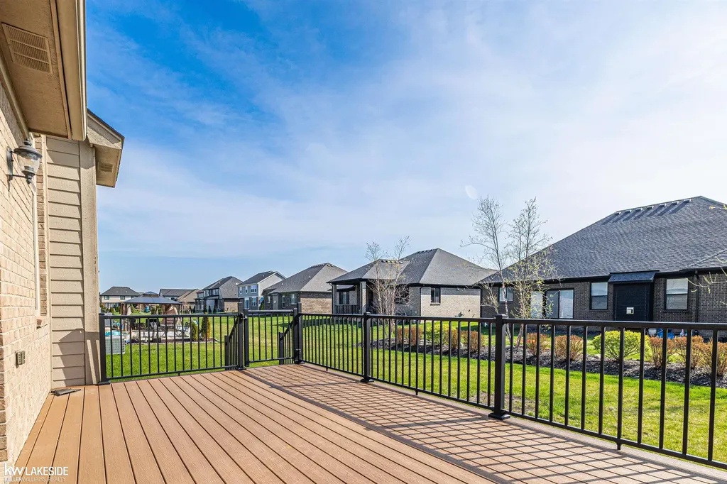 49712 Split Rock Road Macomb Township MI 48044