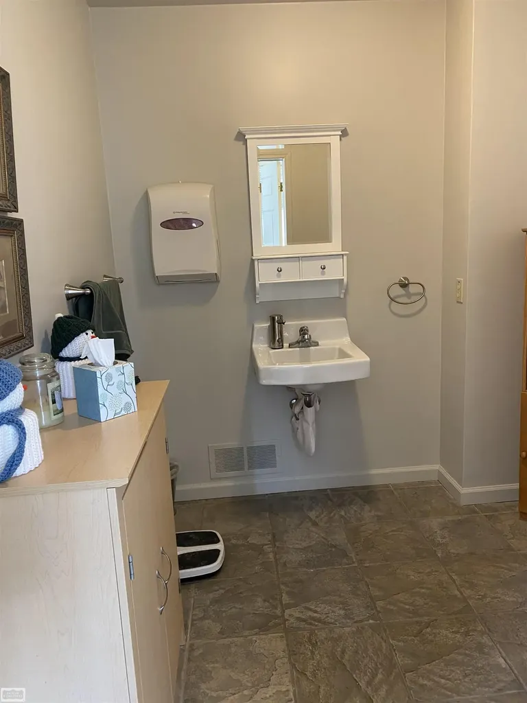 143 W Saint Clair Street Romeo Village MI 48065