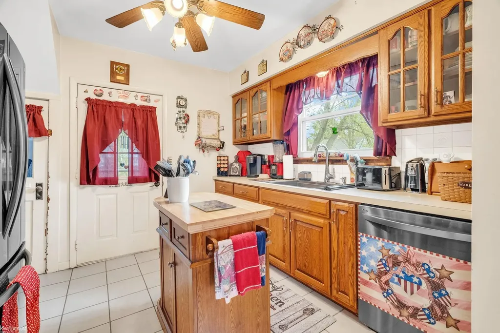 210 Brockway Road Yale City MI 48097