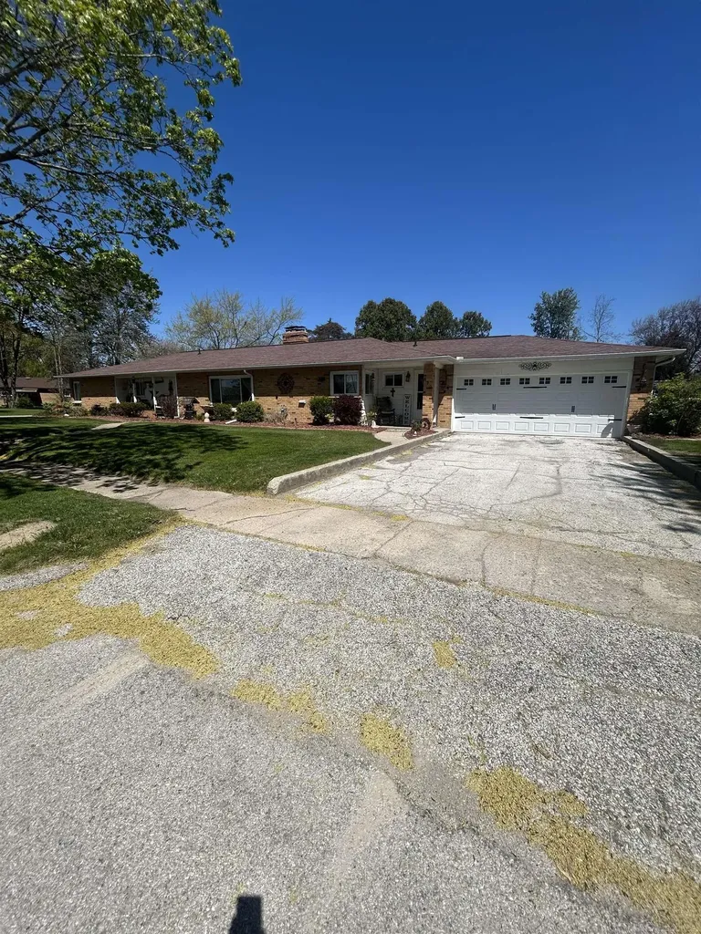 830 Third Street Pinconning City MI 48650