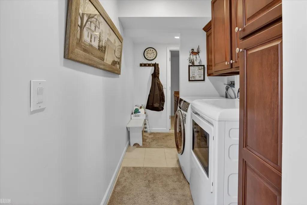 6258 SW Ginafred Shores Drive Springfield Township MI 49633