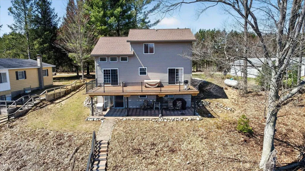 6258 SW Ginafred Shores Drive Springfield Township MI 49633