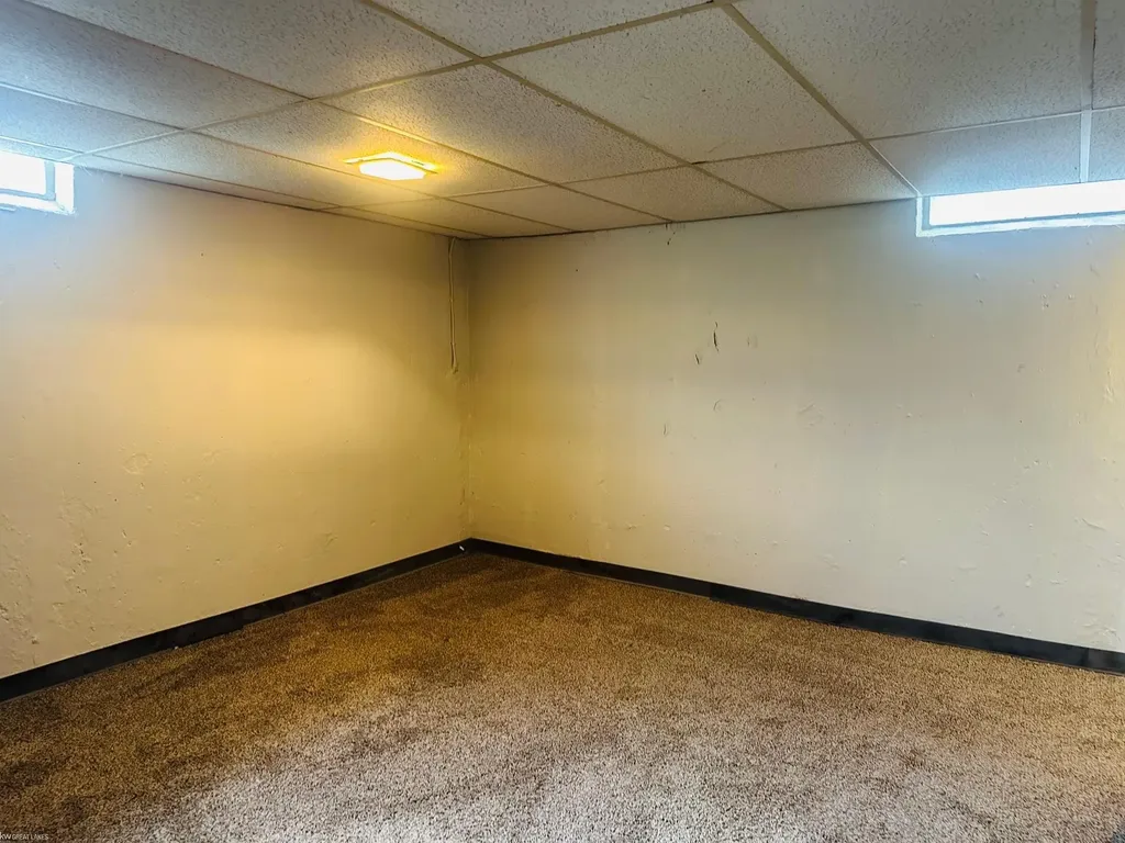 22935 Gary Ln Lane St. Clair Shores City MI 48080